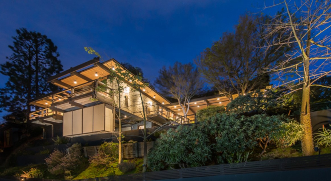 EXEMPLARY BUFF AND HENSMAN HOLLYWOOD HILLS HOME