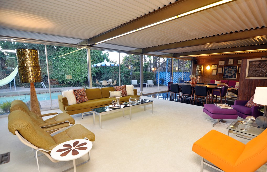 THE GROSSMAN HOUSE
