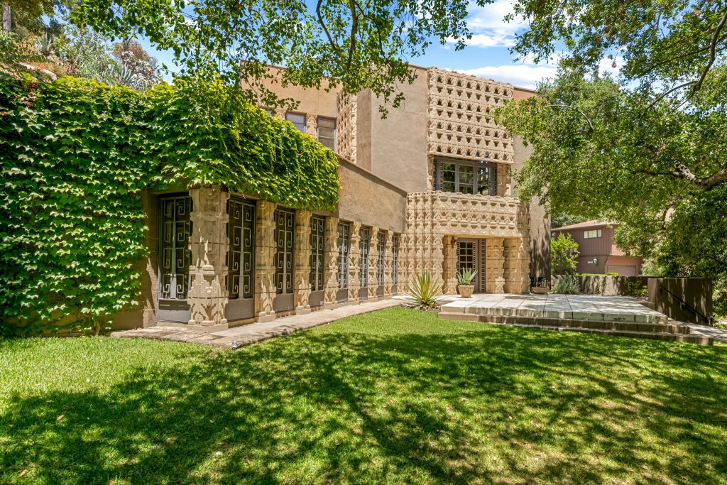 Glendale Landmark The Derby House, Lloyd Wright, 1926 