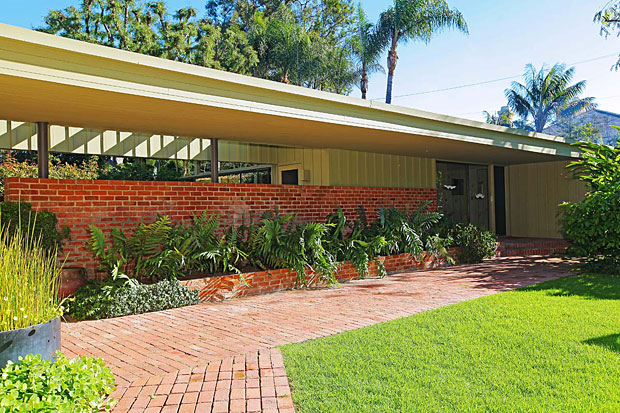 Restored 1942 Richard Neutra 