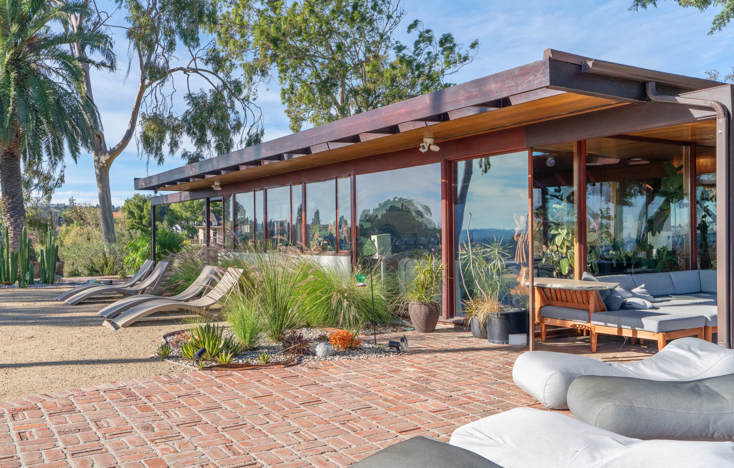 Granada Hills Richard Neutra 